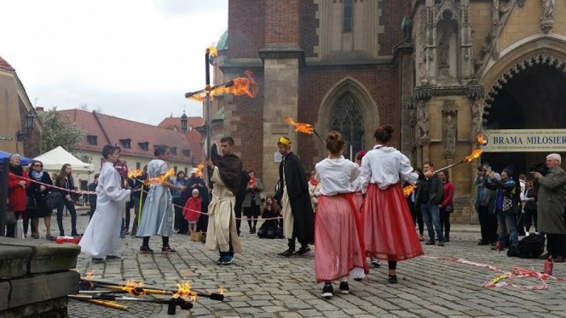 We Wrocławiu dziś obchody 1050-lecia Chrztu Polski - Fot: Damian Kret