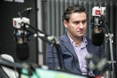 Dolnoślący politycy krytycznie o głosowaniu na  "dwie ręce"  - 2