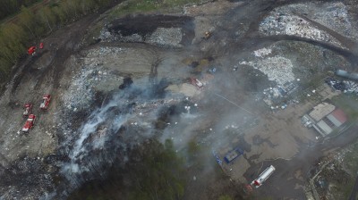 Wałbrzych: Pożar na terenie Mo-Bruku  [ZDJĘCIA i FILM Z DRONA] - 24