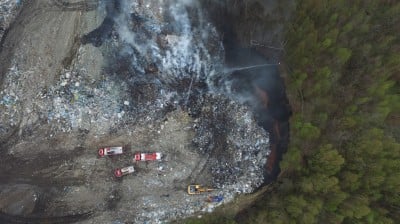 Wałbrzych: Pożar na terenie Mo-Bruku  [ZDJĘCIA i FILM Z DRONA] - 20
