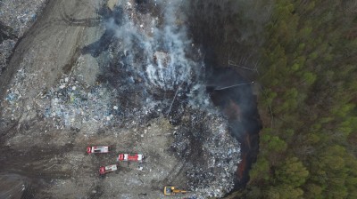 Wałbrzych: Pożar na terenie Mo-Bruku  [ZDJĘCIA i FILM Z DRONA] - 21