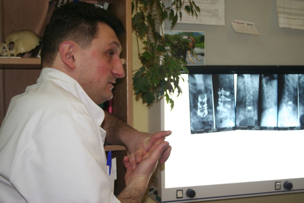 Neurochirurdzy z Legnicy przyszłością medycyny (Posłuchaj) - Na zdjęciu dr Władysław Dacko (Fot. Wojciech Obremski/Gazeta Legnicka)