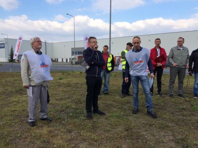 Pikieta związkowców z Amazona pod Wrocławiem - 1
