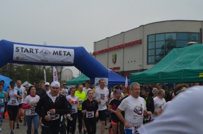 Prawie 800 osób uczciło na sportowo święto 3 Maja w Kobierzycach - 9