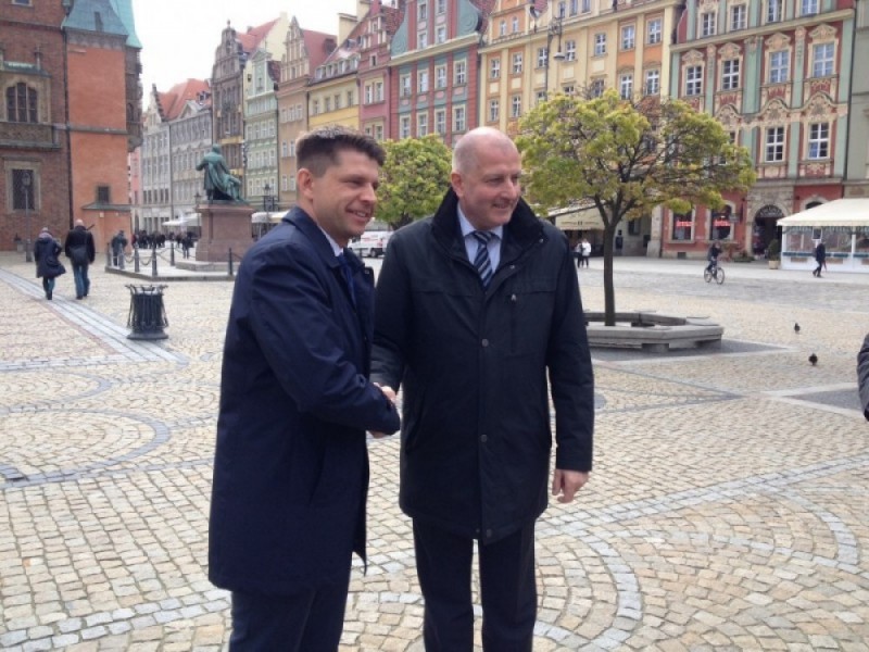 Wrocław: Dalej bez decyzji ws. rekomendacji dla radnych Nowoczesnej - fot. Przemek Gałecki