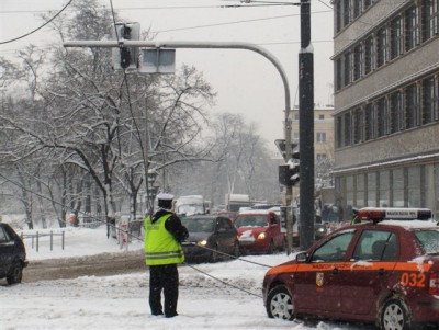 Dolny Śląsk pod śniegiem, sparaliżowany Wrocław (Zobacz) - 5