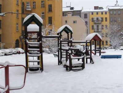 Dolny Śląsk pod śniegiem, sparaliżowany Wrocław (Zobacz) - 13