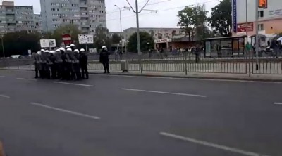 WROCŁAW: Kolejne zamieszki przed komisariatem przy Trzemeskiej (ZDJĘCIA, WIDEO) - 3