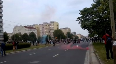 WROCŁAW: Kolejne zamieszki przed komisariatem przy Trzemeskiej (ZDJĘCIA, WIDEO) - 4