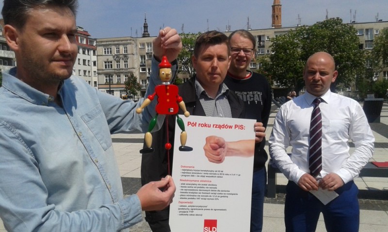 SLD z... kukiełką Pinokia - fot. Lena Gałecka