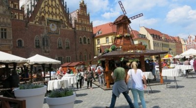 Zakupy, jedzenie i relaks. Jarmark Świętojański rozpoczęty
