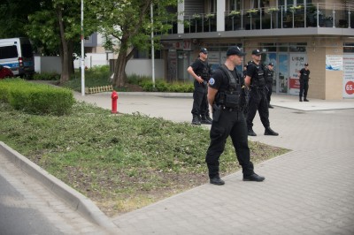 Bombiarz z Wrocławia w rękach antyterrorystów. Przyznał się - 6