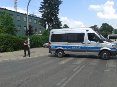 Bombiarz z Wrocławia w rękach antyterrorystów. Przyznał się - 1
