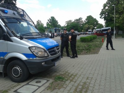 Bombiarz z Wrocławia w rękach antyterrorystów. Przyznał się - 4