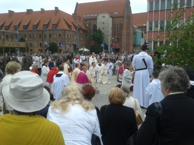Boże Ciało. Procesje na Dolnym Śląsku [ZDJĘCIA Z WROCŁAWIA] - 9