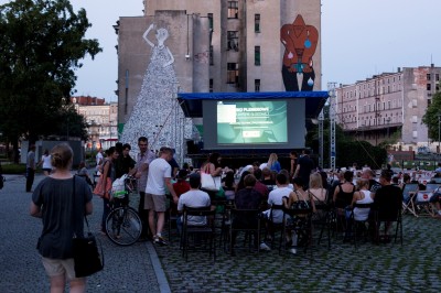Kino plenerowe na Wyspie Słodowej - 0