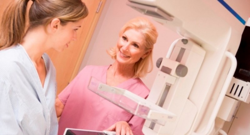 Bezpłatne badania mammograficzne w Obornikach Śląskich - Fot: Glow Images/East News