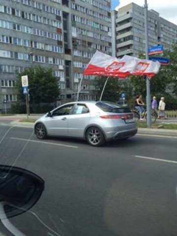 Flagi na samochodach - czy legalne ? (REAKCJA24)