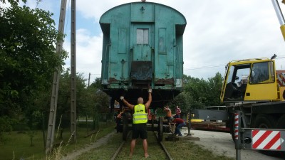 To jest pasja! Zabytkowy wagon ściągneli aż spod Ukrainy [FILM] - 4