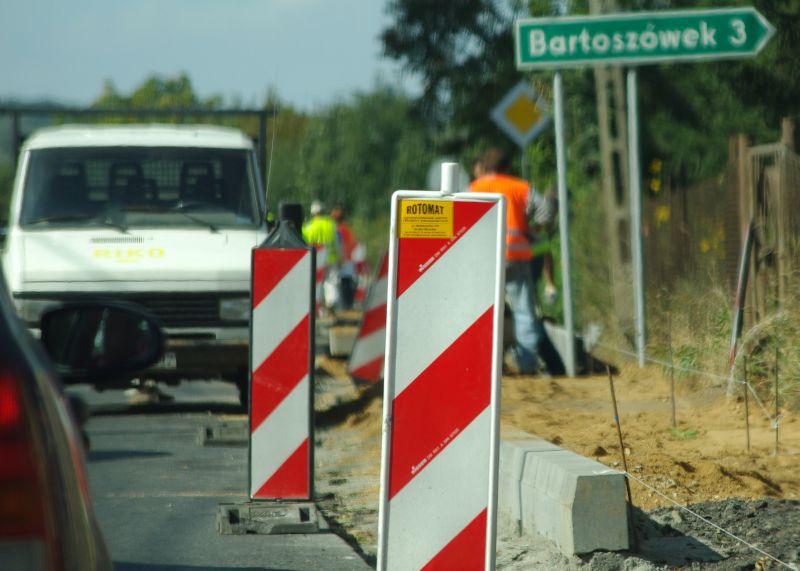 Nowa droga w Jaroszowie do poprawki - Remont drogi w Jaroszowie (Arch. fot/Katarzyna Górowicz)
