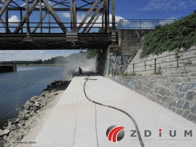 Wrocław: Ostatni miesiąc prac na budowie ścieżki pod mostami Warszawskimi - 11