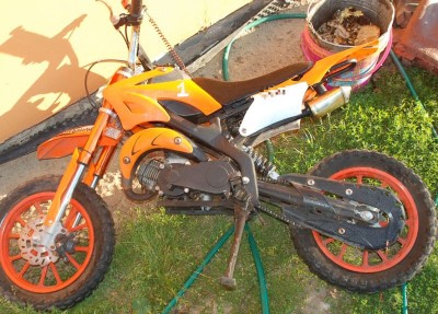 Kradli quady, skutery i motocykle. W końcu wpadli - 0