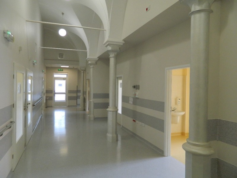 Wrocławska Klinika Hematologii nareszcie nowoczesnym obiektem - mat. prasowe