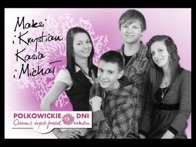 Młodzież z plakatu zachęca do badań cytologicznych - 0