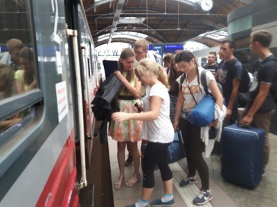 Pociąg z Wrocławia na Światowe Dni Młodzieży powoli dojechał do Krakowa - 2