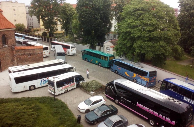 Ścisłe centrum Wrocławia nie dla autokarów z turystami - fot. Przemek Gałecki