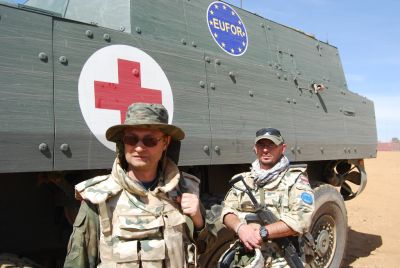 Skorpion kąsa w polskiej bazie w Czadzie - 2