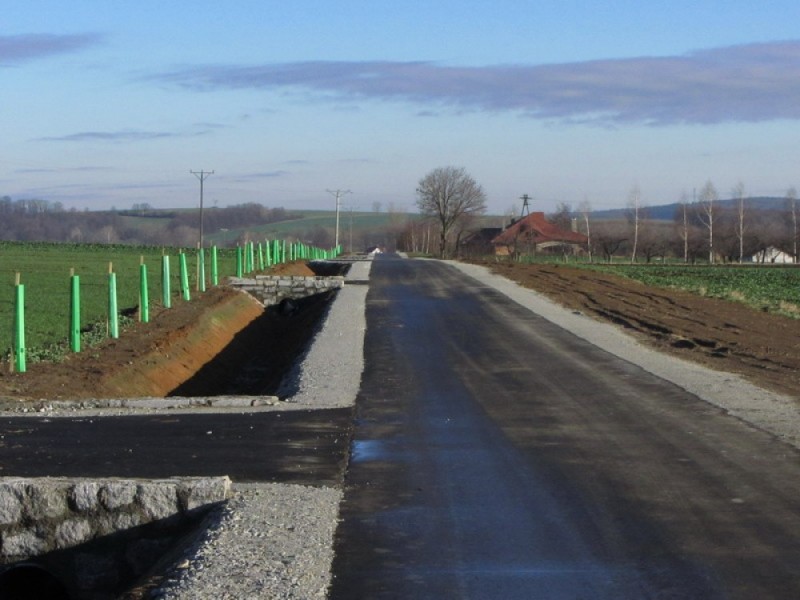 Mściwojów: Idealnie gładkie, równe i nowe. Takich dróg można im pozazdrościć - fot. U.G. w Mściwojowie