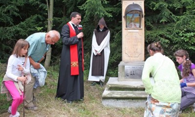 Męcinka: Pójdą w pielgrzymce by wspomóc dzieci chore na raka - 1