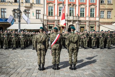 Przysięga wojskowa we wrocławskim Rynku [ZDJĘCIA] - 15