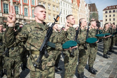 Przysięga wojskowa we wrocławskim Rynku [ZDJĘCIA] - 18