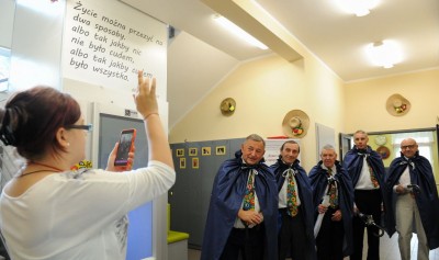 Bawią się i cieszą, pomimo chorób - 1