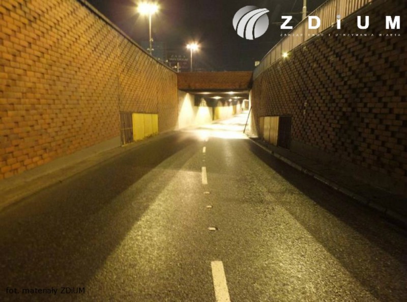 Weekendowe prace w tunelu samochodowym na pl. Dominikańskim - fot. ZDiUM