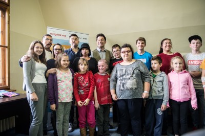 Paranienormalni czytali bajki we wrocławskim Szpitalu Klinicznym - 3