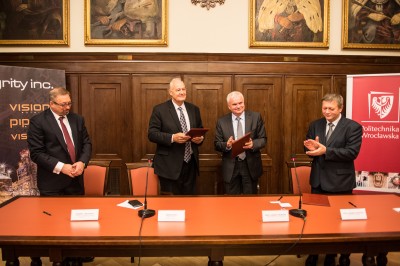 Gigant oprogramowania rozszerzył współpracę z Politechniką Wrocławską - 2
