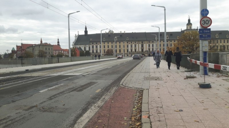 We Wrocławiu drogowcy zakończyli prace na dwóch ważnych przeprawach - fot. MPK Wrocław