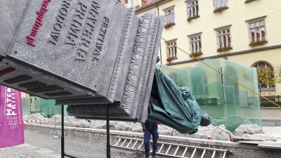 Na wrocławskim Rynku stanął pomnik Adama Mickiewicza [ZDJĘCIA] - 4