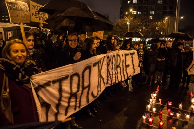 Wrocław: Protesty przed siedzibą PIS (ZOBACZ) - 12