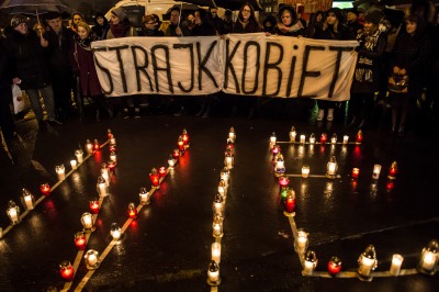 Wrocław: Protesty przed siedzibą PIS (ZOBACZ) - 7