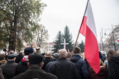 W Trzebnicy odsłonięto pomnik ofiar Katynia i katastrofy w Smoleńsku (ZOBACZ) - 5