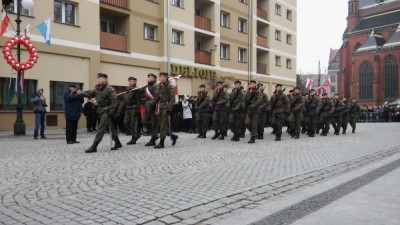 Uroczysta przysięga i tradycyjna groch&oacute;wka w Legnicy [GALERIA]