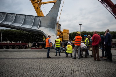 W piątek ponownie postawią Iglicę - 9