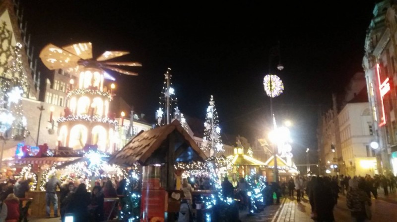 Świeci wrocławska iluminacja świąteczna. Nieco wcześniej... - 