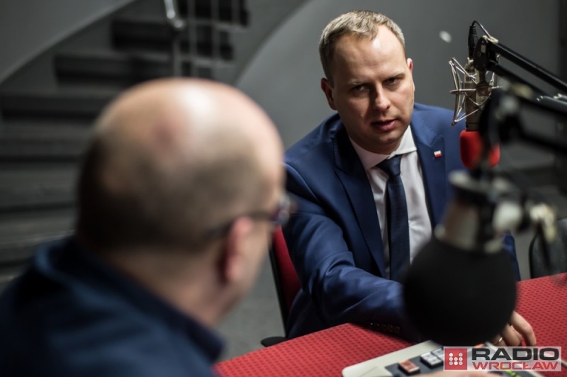 Wojewoda dolnośląski: 8 górników osierociło 18 dzieci (ROZMOWA DNIA) - fot. archiwum Radia Wrocław