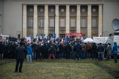 Manifestacja opozycji przed Urzędem Wojewódzkim - 5