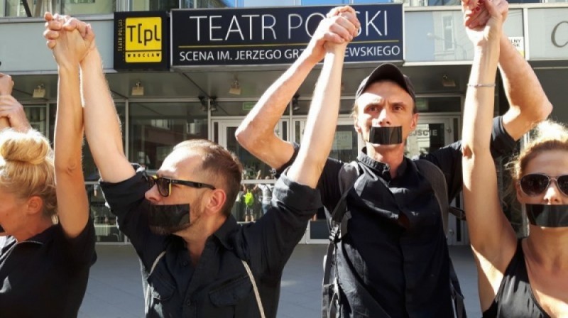 Awantura i przepychanki w Teatrze Polskim. Dyrektor wręczył wypowiedzenia aktorom - fot. Andrzej Owczarek